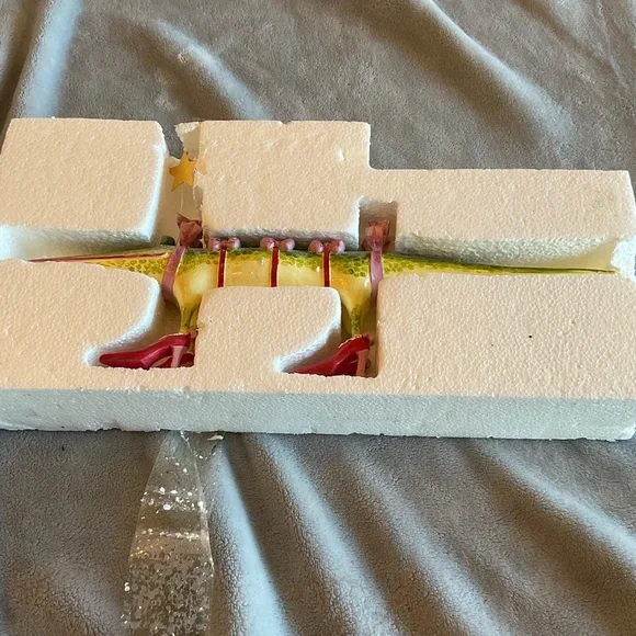 Patience Brewster Christmas Krinkles Alligator Candle Holder for Dept. 56 - Picture 2 of 13